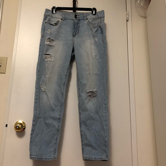 👖 FOREVER 21 Distressed Jeans - Picture 3 of 7